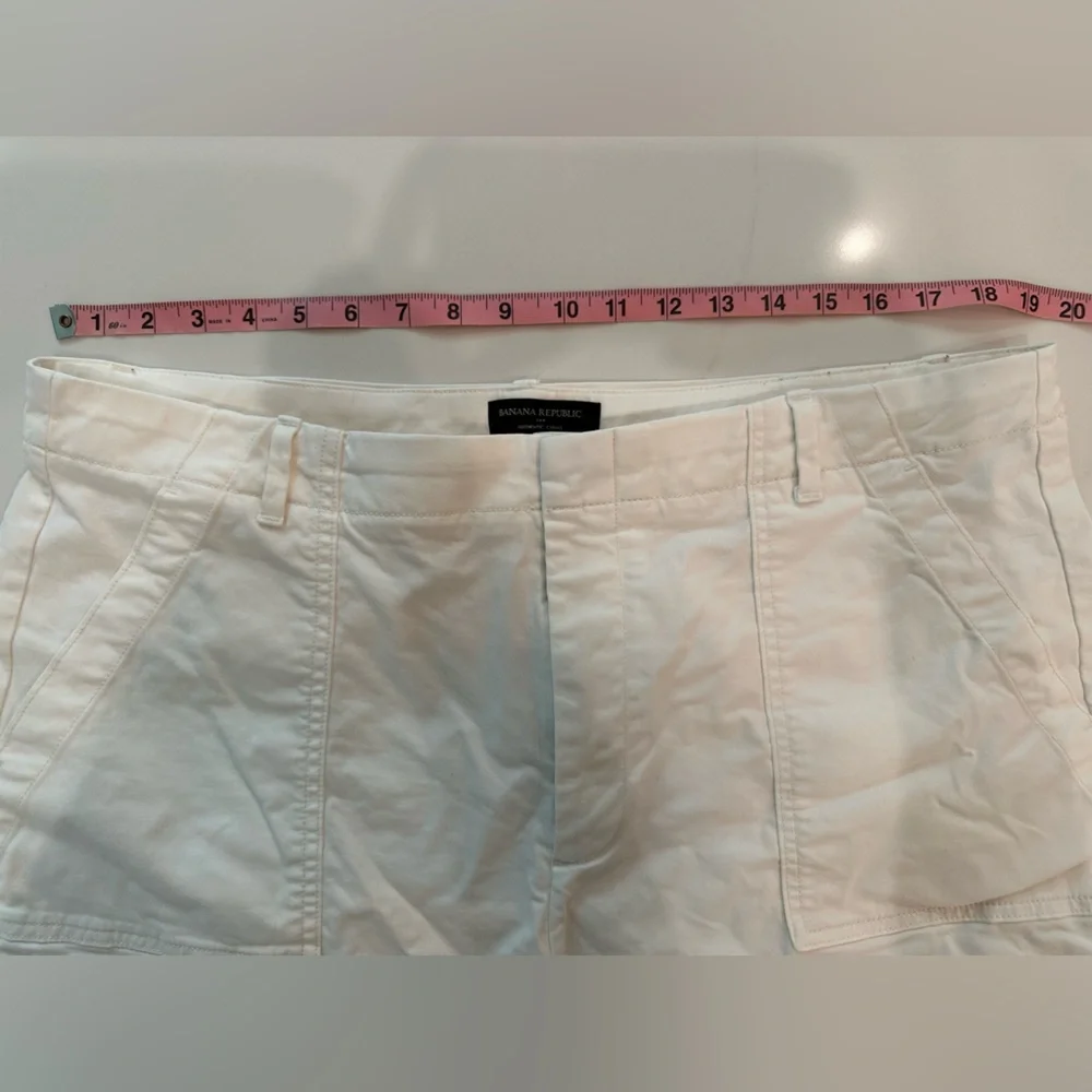 Banana Republic White Cargo Shorts